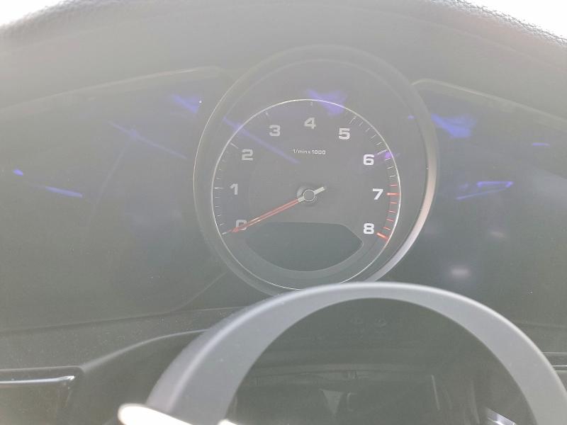 Фото 9 - PORSCHE PANAMERA