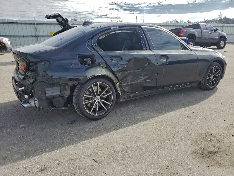 Фото 3 - BMW 3 SERIES