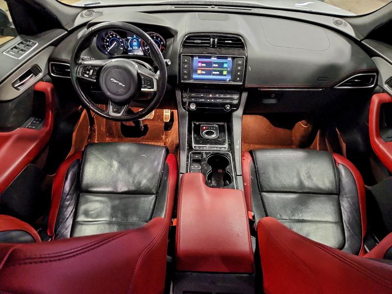 Фото 8 - JAGUAR F-PACE