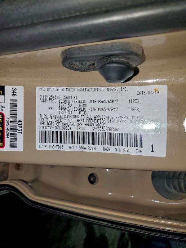 Фото 13 - TOYOTA TACOMA