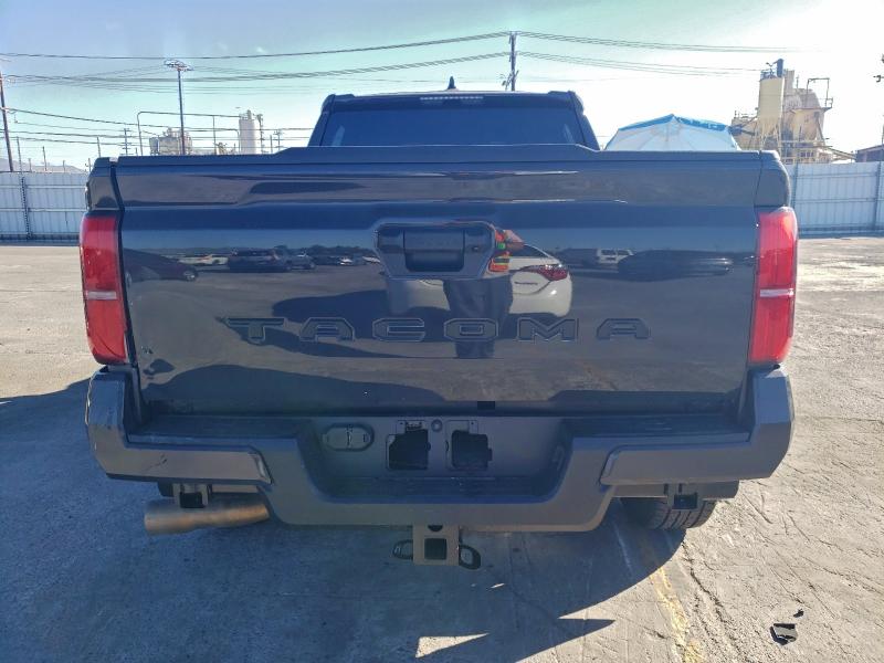 Фото 6 - TOYOTA TACOMA