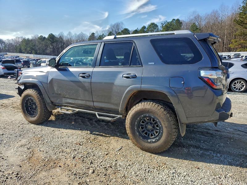 Фото 2 - TOYOTA 4RUNNER