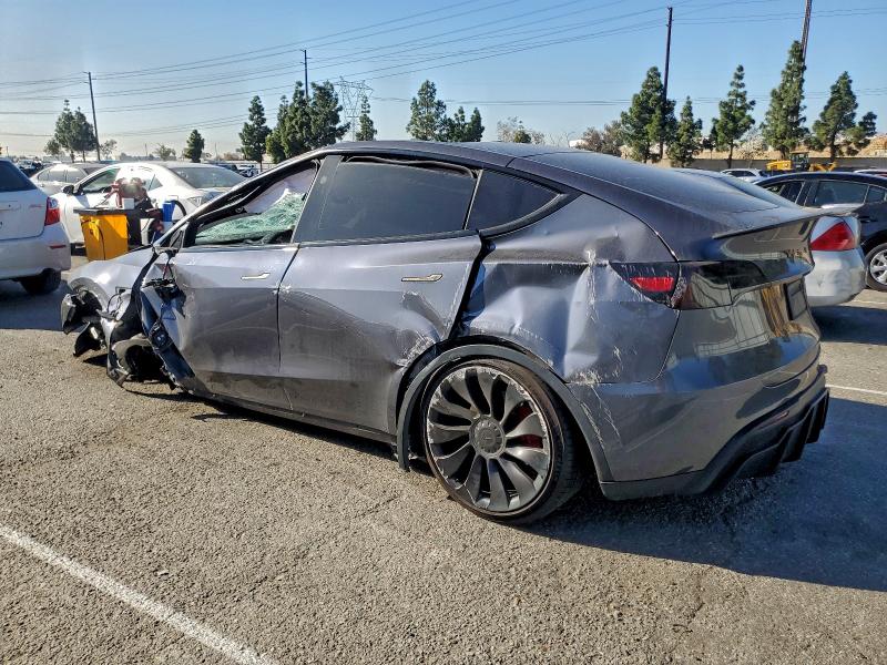 Фото 2 - TESLA MODEL Y