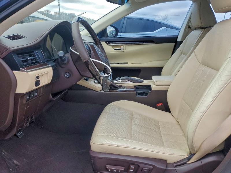 Фото 7 - LEXUS ES350