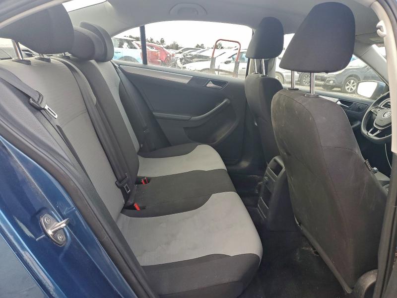 Фото 10 - VOLKSWAGEN JETTA