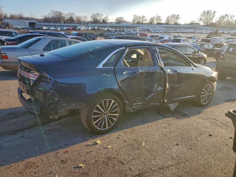 Фото 3 - LINCOLN MKZ