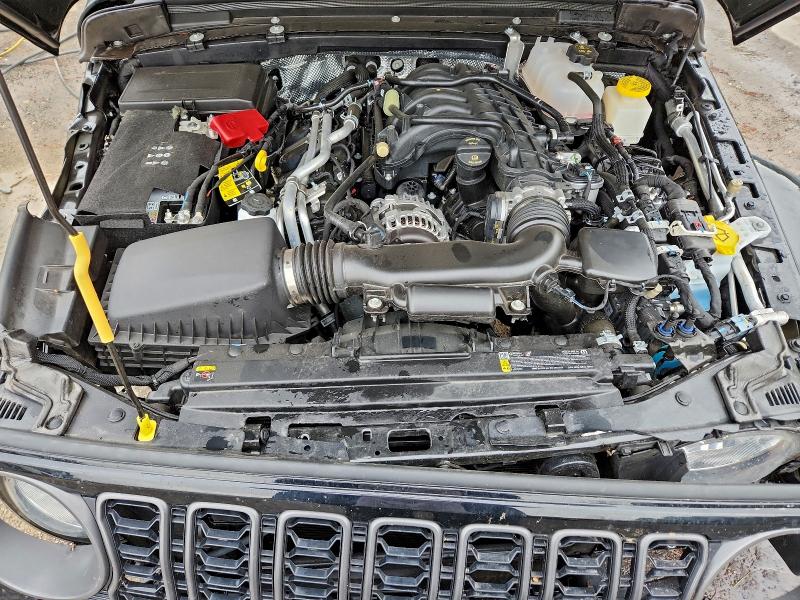 Фото 11 - JEEP GLADIATOR