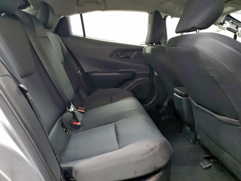 Фото 10 - TOYOTA PRIUS