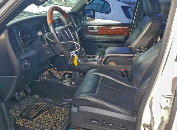 Фото 7 - LINCOLN NAVIGATOR