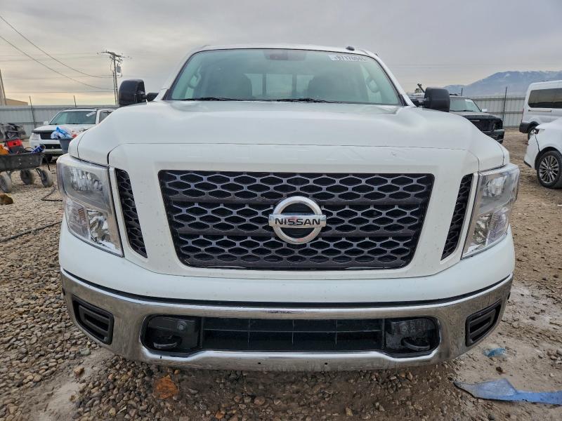 Фото 5 - NISSAN TITAN