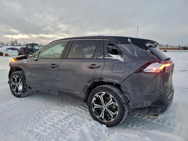 Фото 2 - TOYOTA RAV4