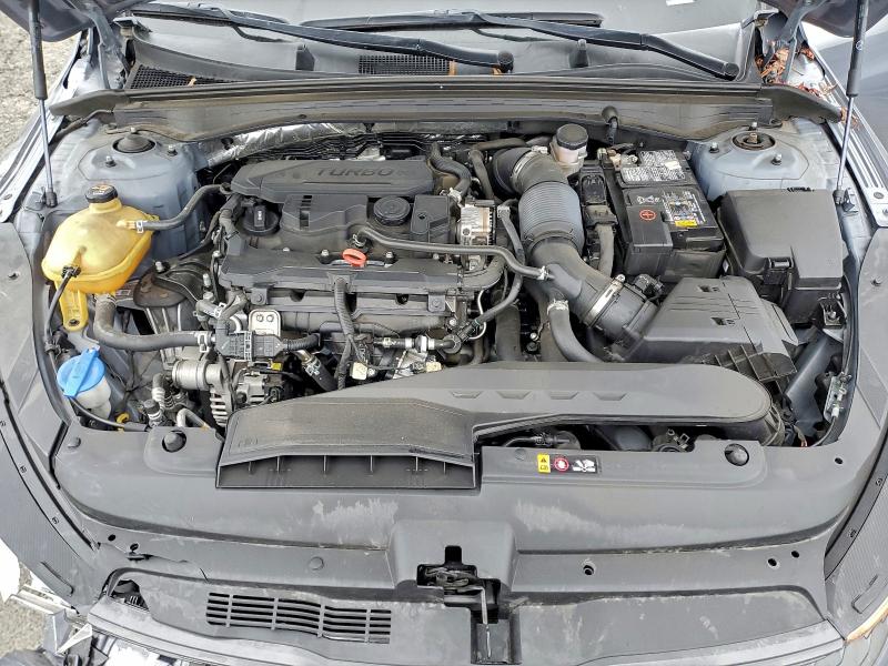 Фото 11 - KIA K5