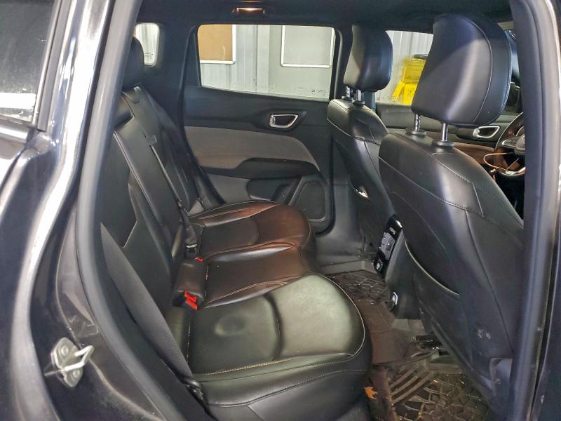 Фото 11 - JEEP COMPASS