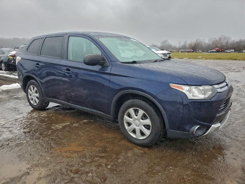 Фото 4 - MITSUBISHI OUTLANDER