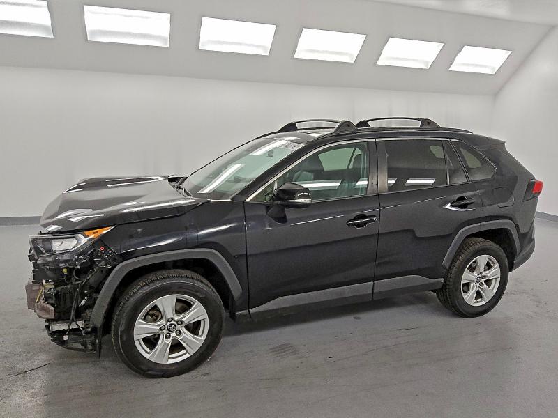 Фото 1 - TOYOTA RAV4