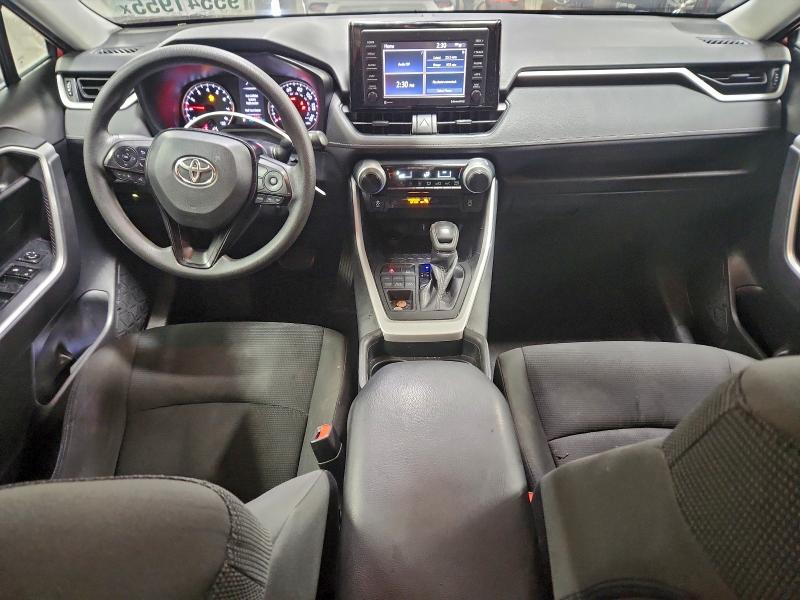 Фото 8 - TOYOTA RAV4