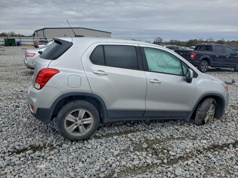 Фото 3 - CHEVROLET TRAX