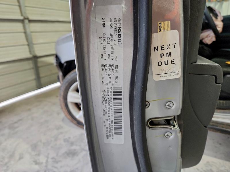 Фото 13 - JEEP COMPASS