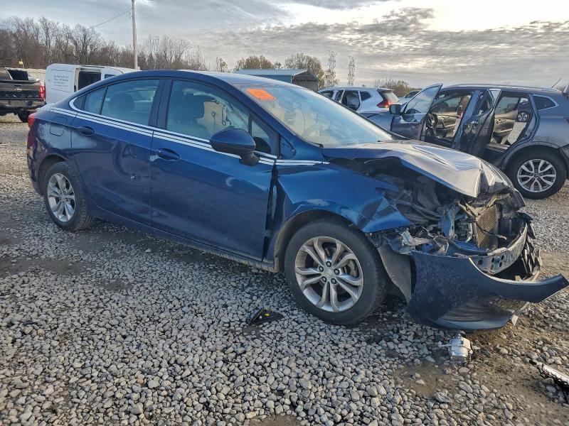 Фото 4 - CHEVROLET CRUZE