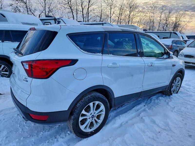 Фото 3 - FORD ESCAPE