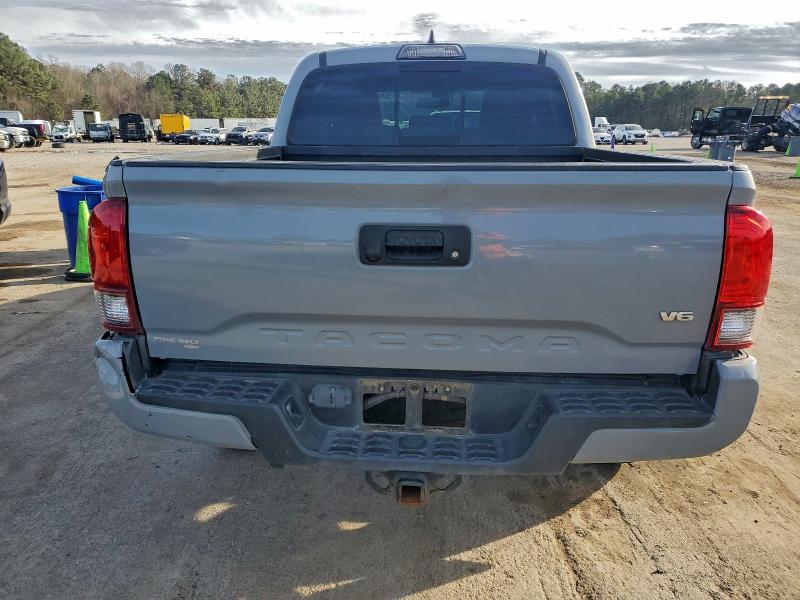 Фото 6 - TOYOTA TACOMA