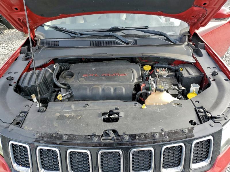 Фото 12 - JEEP COMPASS