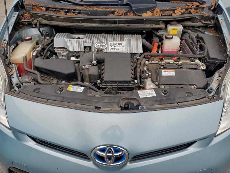 Фото 11 - TOYOTA PRIUS