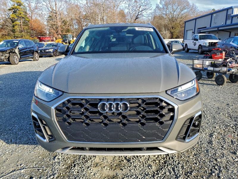 Фото 5 - AUDI Q5