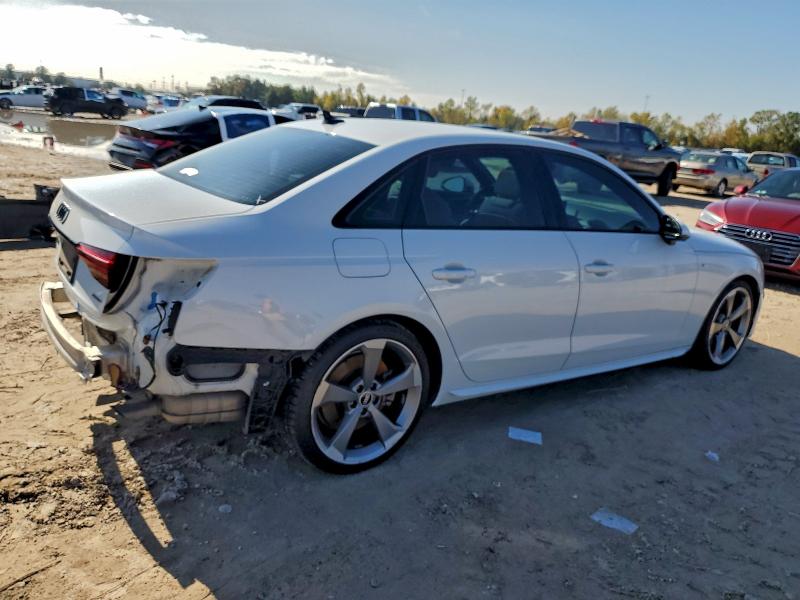 Фото 3 - AUDI A4