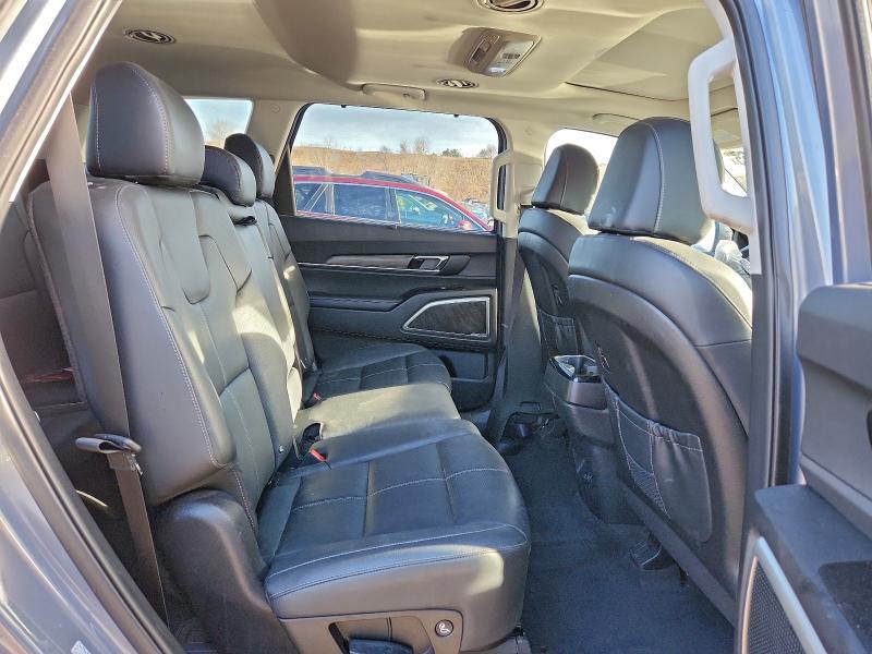 Фото 11 - KIA TELLURIDE