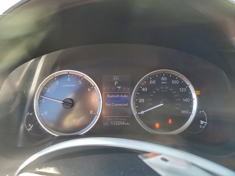 Фото 9 - LEXUS IS