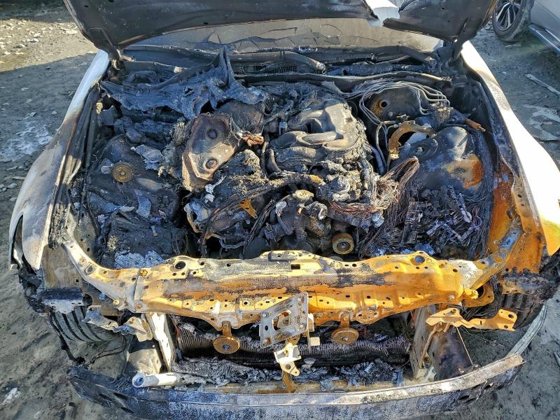 Фото 11 - LEXUS IS