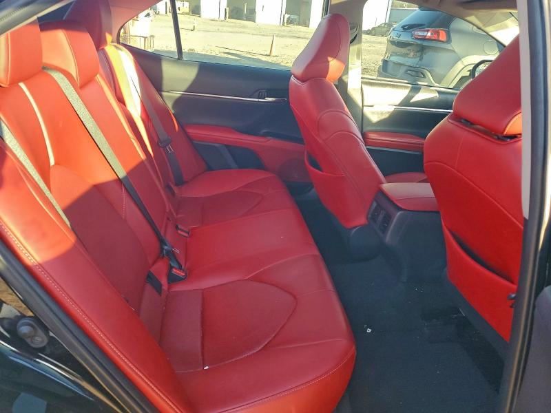 Фото 10 - TOYOTA CAMRY