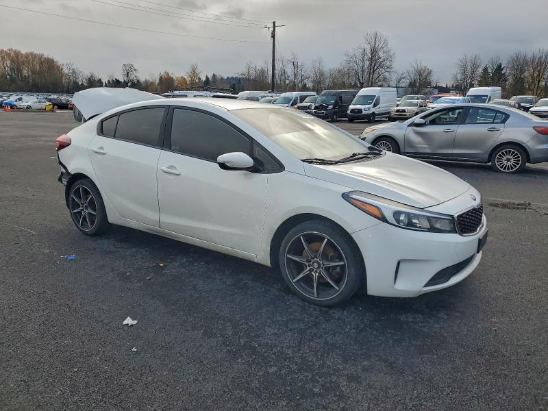 Фото 4 - KIA FORTE