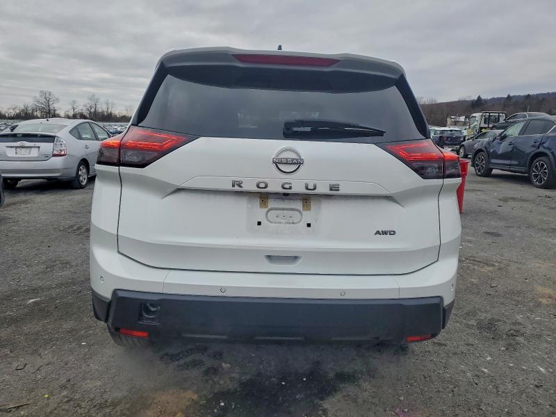 Фото 6 - NISSAN ROGUE