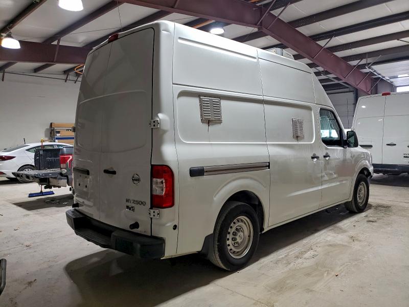 Фото 3 - NISSAN NV