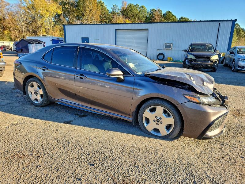 Фото 4 - TOYOTA CAMRY