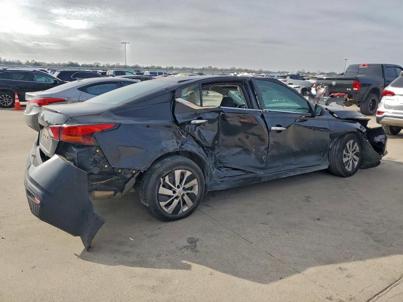 Фото 3 - NISSAN ALTIMA