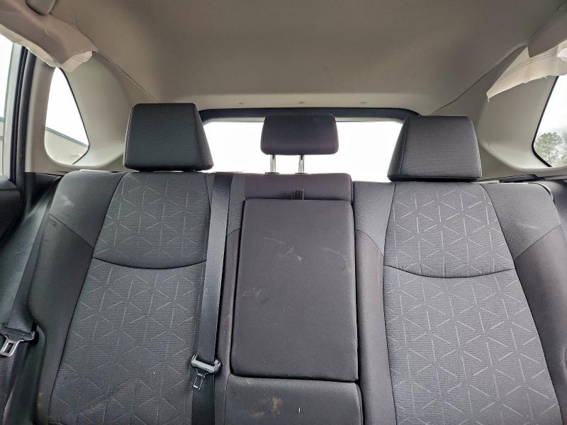 Фото 10 - TOYOTA RAV4