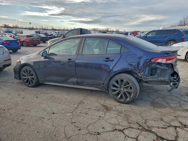 Фото 2 - TOYOTA COROLLA