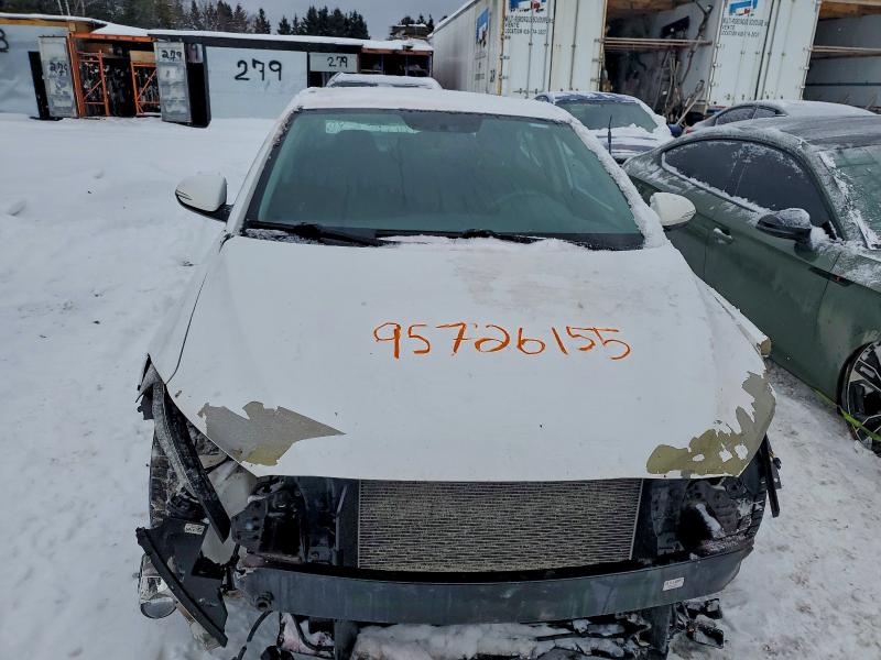 Фото 5 - HYUNDAI ELANTRA