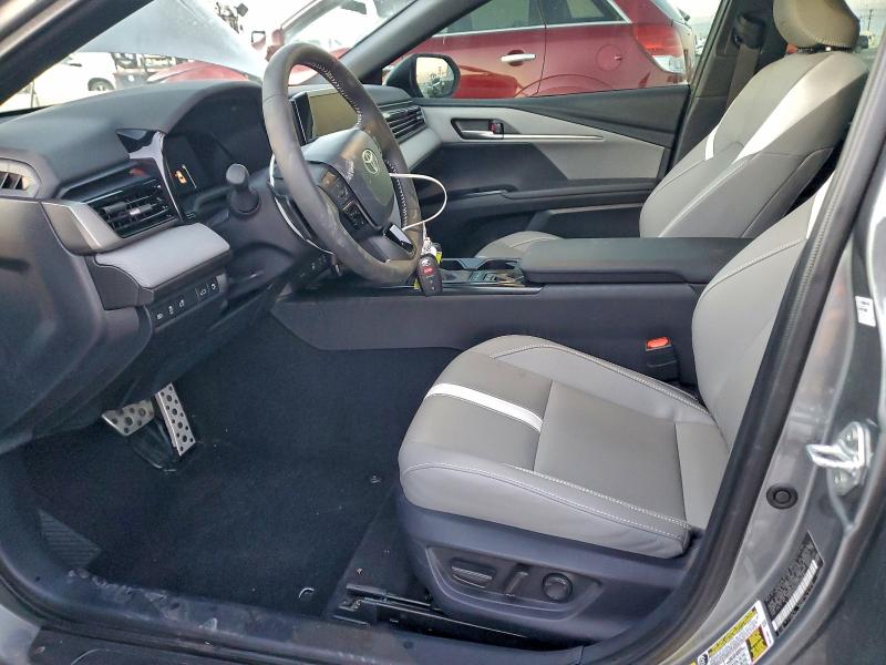 Фото 7 - TOYOTA CAMRY