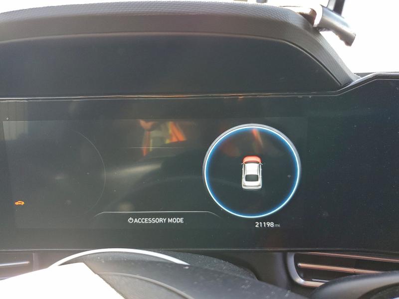 Фото 9 - HYUNDAI ELANTRA