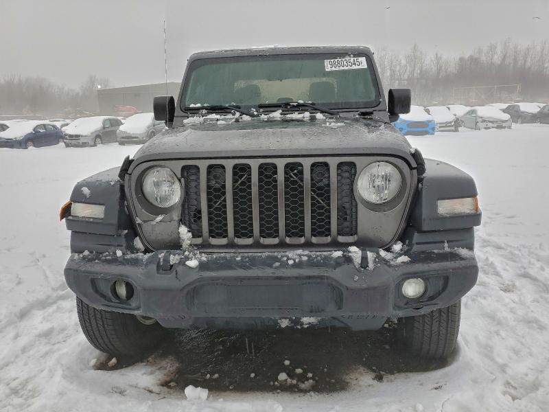 Фото 5 - JEEP GLADIATOR