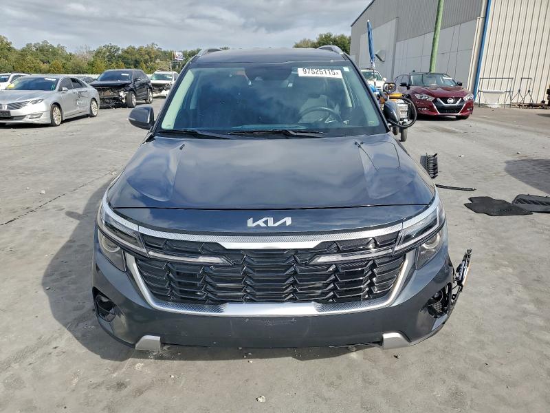 Фото 5 - KIA SELTOS