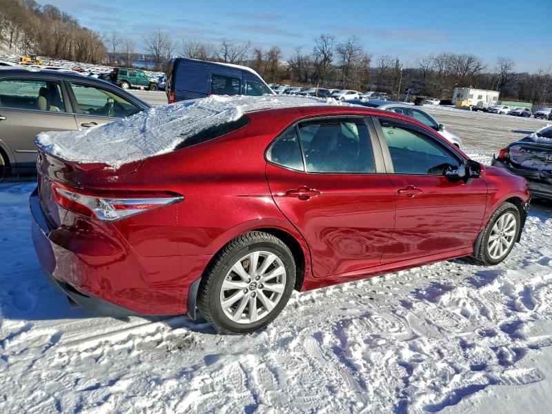 Фото 3 - TOYOTA CAMRY