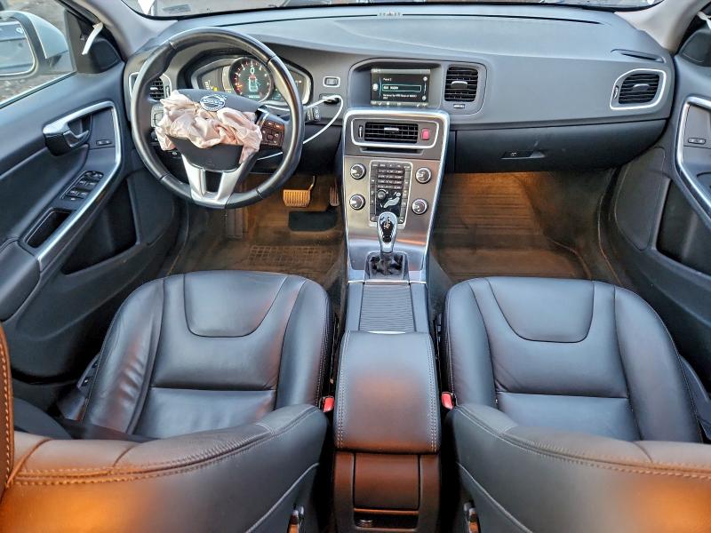 Фото 8 - VOLVO V60