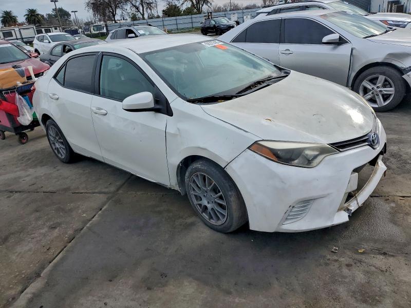 Фото 4 - TOYOTA COROLLA