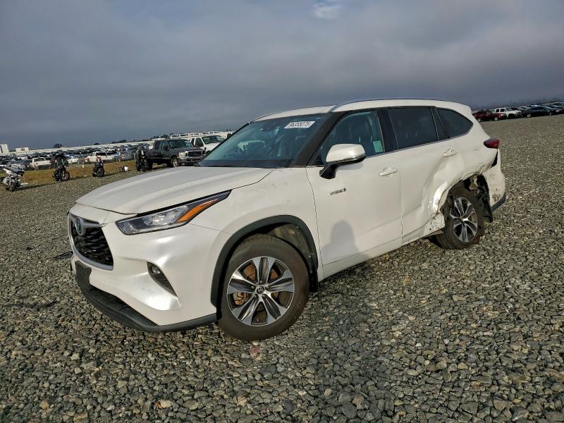 Фото 1 - TOYOTA HIGHLANDER