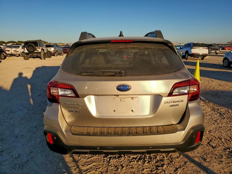 Фото 6 - SUBARU OUTBACK